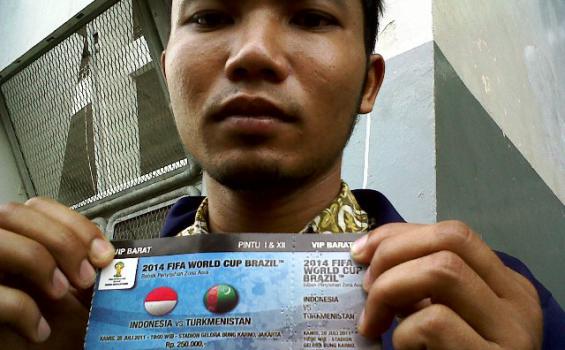Loket Penjualan Tiket Indonesia Vs Iran Sepi