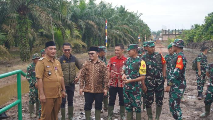 Tim Wasev yang dipimpin oleh Letjen TNI Muhammad Zamroni SIP, M.Si. mengapresiasi pelaksanaan TMMD Kodim 0401/Muba.