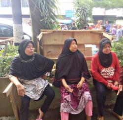 Tempat Dagang Habis Dilalap Api Pedagang Pasar Aksara Berharap Direlokasi