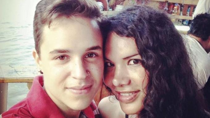 Ekaterinburgdagi transseksuallar Ekaterinburgdagi transseksuallar