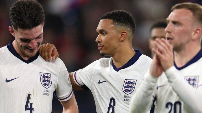 trent-alexander-arnold-dimainkan-sebagai-gelandang-bersama-timnas-inggris-di-euro-2024.jpg
