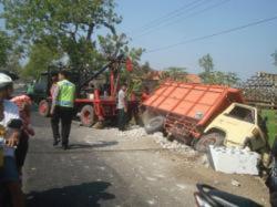 Sopir Truk Nahas di Ponogoro Ternyata Kepala Desa, Kini Tersangka