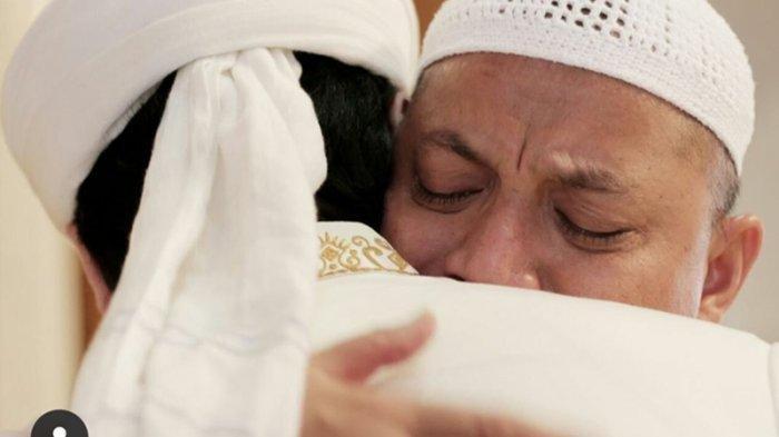 Kesaksian Jamaah Masjid Az Zikra: Ustaz Arifin Ilham Mualafkan Ratusan Orang
