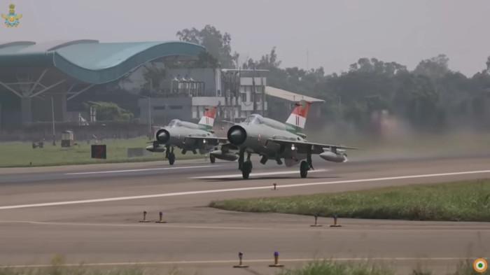 India Pensiunkan 'Peti Mati Terbang' Rusia MiG-21, Ganti dengan Jet Tempur Tejas dan Rafale