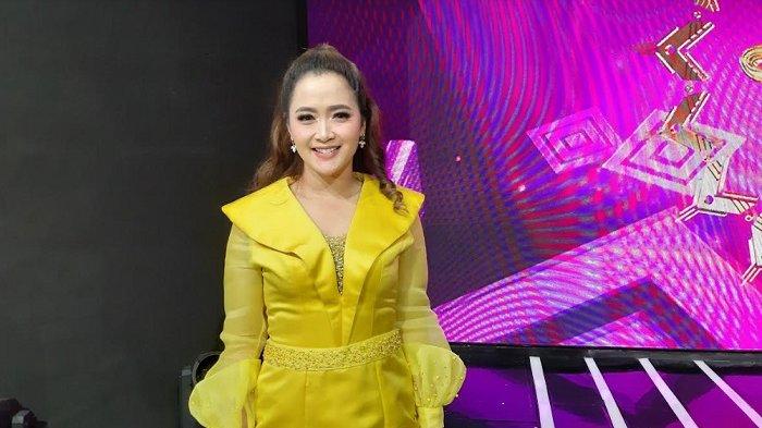 Beri Kejutan Ultah untuk Tukul Arwana, Vega Darwanti Ungkap Kebaikan sang Pelawak
