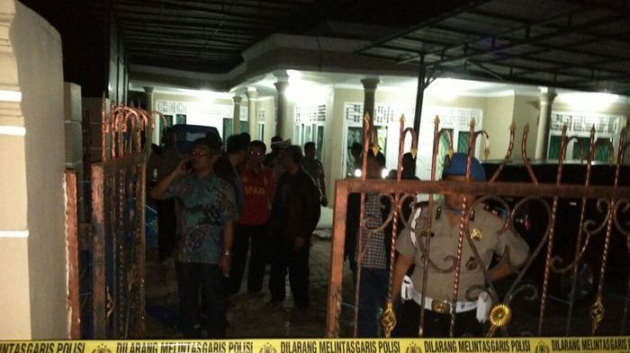 Dituding Punya Ilmu Hitam Untuk 'Pesugihan', Saudagar Emas Selingkuhi Istri Tetangga