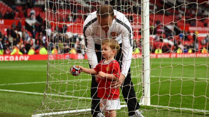 Putra Rooney Punya Tato Ronaldo