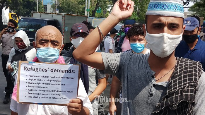 Pandemi Corona, Ratusan Pencari Suaka Nekat Jalan Kaki dari Kalideres ke Kantor UNHCR