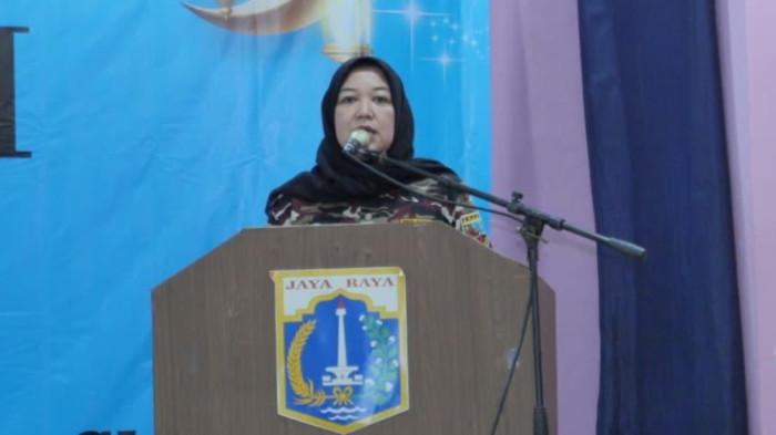 Bendahara FKPPI DKI Jakarta Yuke Yurike dalam acara bertajuk 'Halal Bihalal Kita Tingkatkan Sinergi untuk Jakarta Menuju Kota Global' di GOR Pasar Minggu, Jakarta Selatan, Senin (20/4/2026).