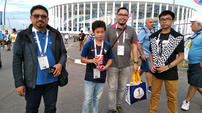 Anggota DPR RI ini ke Piala Dunia Rusia demi Cucu