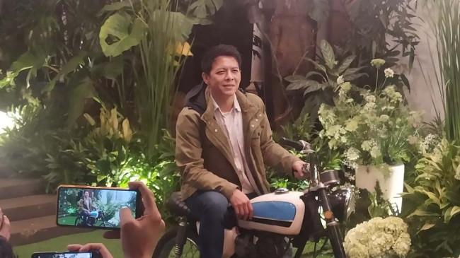 Ariel NOAH Perankan Dilan, Pidi Baiq Ungkap Cerita di Baliknya