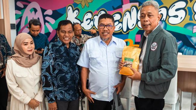 Agus Jabo Soroti Pentingnya Pemutakhiran DTSEN dalam Pertemuan dengan Bupati Jember dan Buol