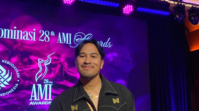 Adrian Khalif Tembus 5 Nominasi di AMI Awards 2025 Gara-gara Album 'Harap-harap Emas'