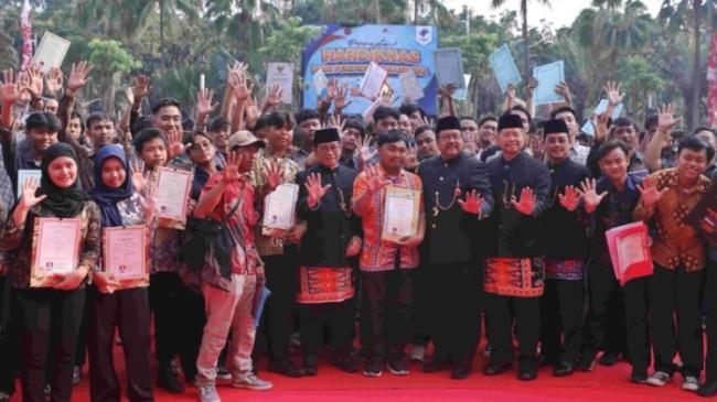 Akses Pendidikan Dipermudah: Pemprov DKI Tebus Ijazah Siswa yang Tertahan