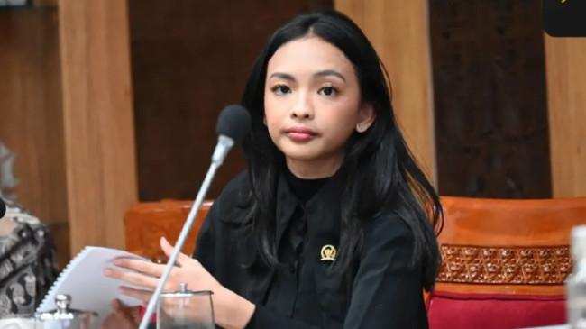 Sosok Anggota DPR Ruby Chairani Syiffadia yang Diisukan Dekat dengan Verrell Bramasta