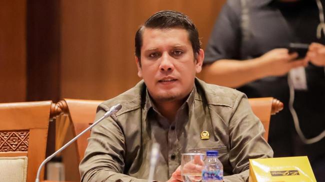 Komdigi Tegur OpenAI hingga Cloudflare, DPR: Tak Ada Platform Kebal Aturan