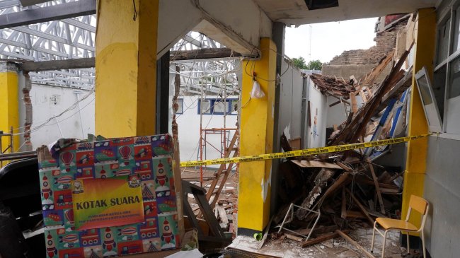 Nasib Siswa SMP Pasundan 1 yang Atapnya Roboh, Kepala Sekolah Sebut Belajar dari Rumah