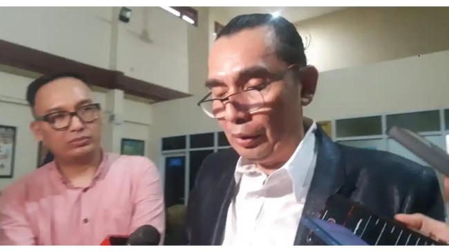 Sosok Azmi Syahputra, Ahli Hukum Pidana yang Akan Didatangkan Kubu Roy Suryo