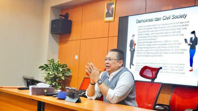 Bamsoet Dorong Pemerintah Jaga Keseimbangan antara Efisiensi dan Demokrasi