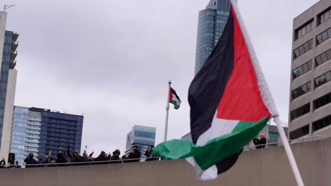 Bendera Palestina Berkibar di Balai Kota Toronto untuk Pertama Kali, Kelompok Yahudi Gelar Protes