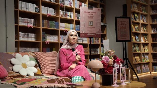 Gramedia Hadirkan Buku Debut Anizabella Lesmana: Ajak Pembaca Temukan Arti 'Pulang'