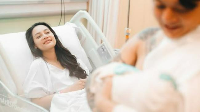 Nestapa DJ Panda: Raga Terpisah, Kasih Tersalur Lewat Selembar Foto Buah Hati