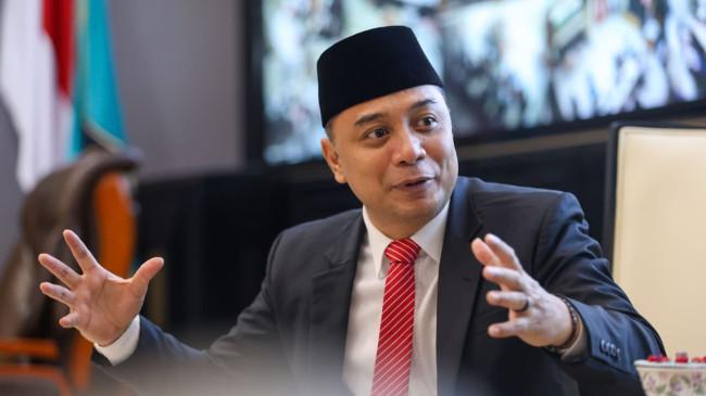 Viral Live Bocor di Instagram Wali Kota Surabaya Eri Cahyadi: Admin Medsos Ingin Undur Diri, Ditolak