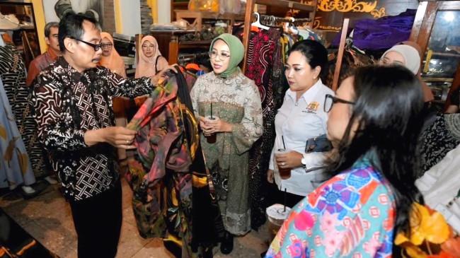 Fatma Saifullah Yusuf Dorong Kolaborasi dan Gerakan Sinergi Batik Inklusif di Kota Solo