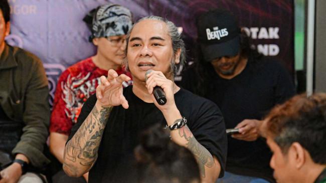 Ferdy Tahier Inisiasi Festival All U Can Hear Gigs: Pop Rock United