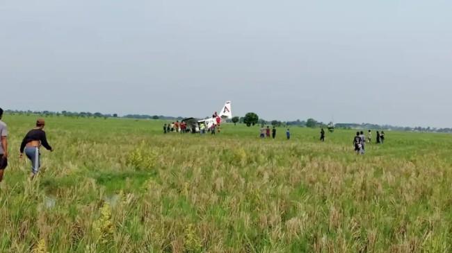 Insiden Pesawat GA84 Airvan di Karawang: Mendarat Darurat di Sawah, 5 Penumpang Selamat