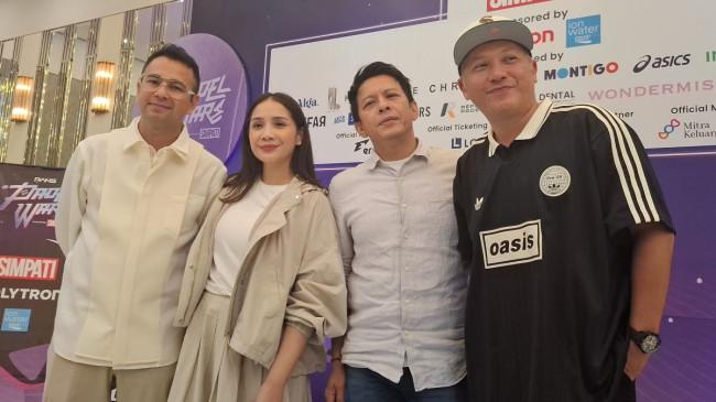 Gading Marten Girang Berpasangan dengan Medina Dina di Kompetisi Padel