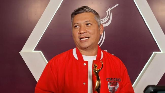 Gading Marten Terharu Gempita Sabet AMI Awards 2025