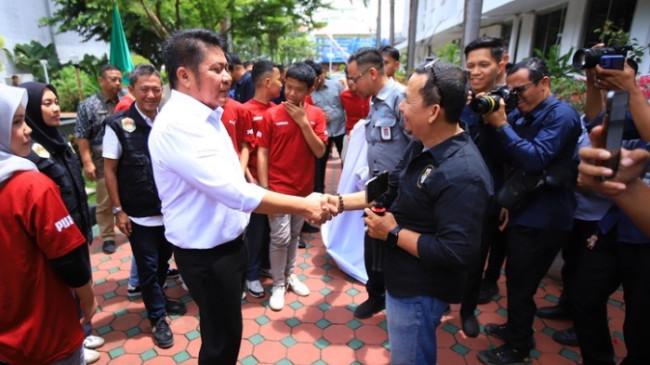 Gubernur Herman Deru Lepas 19 Atlet Anggar Sumsel untuk Kejurnas 2025 di Sulawesi Tengah