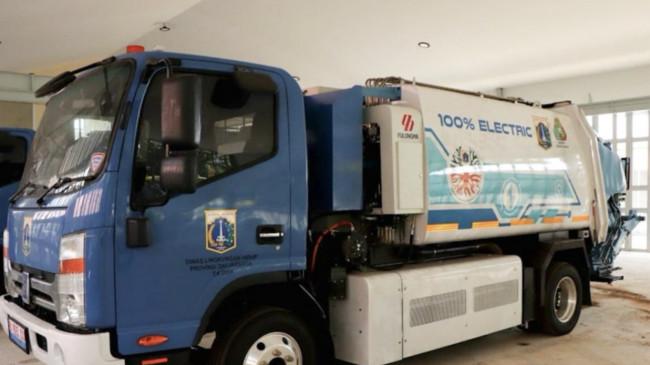 Hadirkan Truk Sampah Listrik, Jakarta Dukung Kota Bebas Emisi