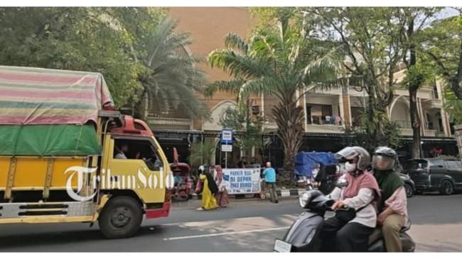 Serba-serbi Haul ke-114 Habib Ali di Solo, Dihadiri Warga Luar Kota, Momen Ambulans Tembus Kerumunan