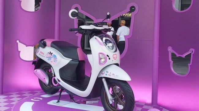Ada Kuromi di Honda Scoopy, Desain Motornya Cool dan Funky!