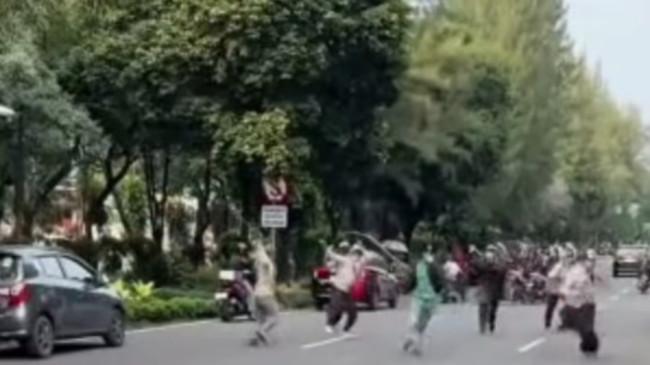 Tawuran hingga Masuk Gang di Petukangan Jakarta Selatan, Warga Tangkap 10 Pelajar