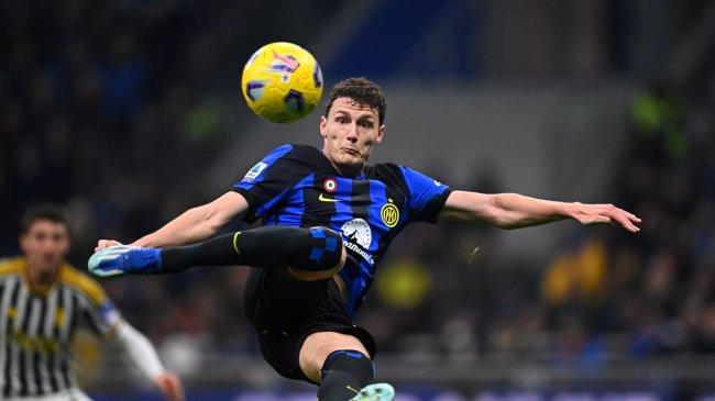 Menang tapi Dongkol, Chivu Minta Maaf Inter Milan Susah Payah di Liga Champions