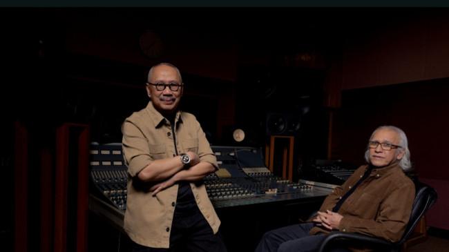 Iwan Fals dan Ebiet G. Ade Kolaborasi Nyanyi Lagu 'Ibu', Ajak Lintas Generasi Hargai Orang Tua
