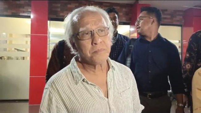 Sempat Menolak, Iwan Fals Ungkap Alasan Mau Nyanyikan Lagu Bunga Terakhir untuk OST Panji Tengkorak