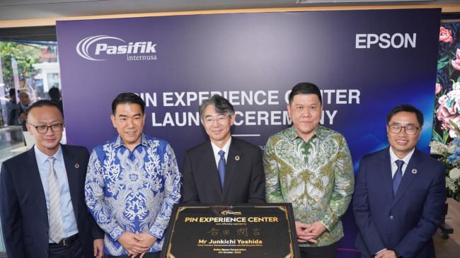 Presiden Epson Resmikan PIN Experience Center, Showroom Solusi Terbesar di Asia Tenggara