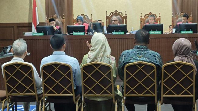 Karen Agustiawan Ungkap Alasan Pertamina Gunakan Terminal BBM Merak Milik Riza Chalid