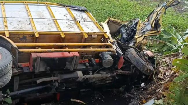 Cerita Sopir Truk yang Selamat dari Kecelakaan Maut di Cirebon yang Tewaskan 1 Orang