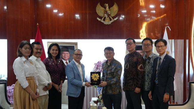KemenP2MI dan Pemerintah Korsel Bahas Solusi Penumpukan Daftar Tunggu CPMI Sektor Service 2