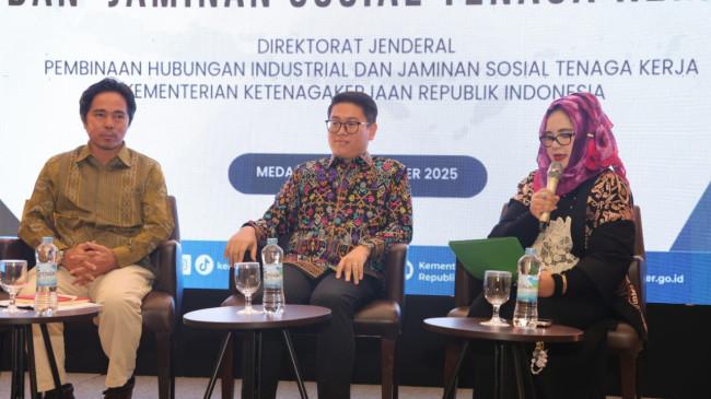 Kemnaker Bahas Revisi UU Ketenagakerjaan Lewat Konsultasi Publik di Medan