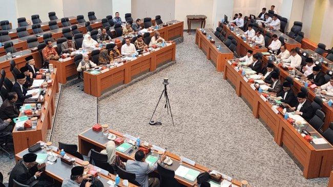 DPR dan Pemerintah Sepakati BPIH 2026 Sebesar Rp 87,4 Juta, Per Jemaah Bayar Rp 54,1 Juta