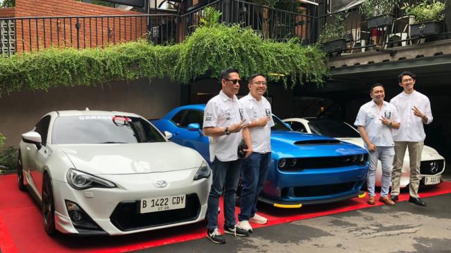Komunitas Mobil Coupe dan Cabrio Gelar Meet Up Perdana di GBK 