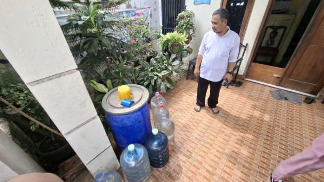 Warga Aren Jaya Bekasi Terpaksa Beli Air Isi Ulang Rp 50.000 per Hari Imbas Air PDAM Tak Mengalir