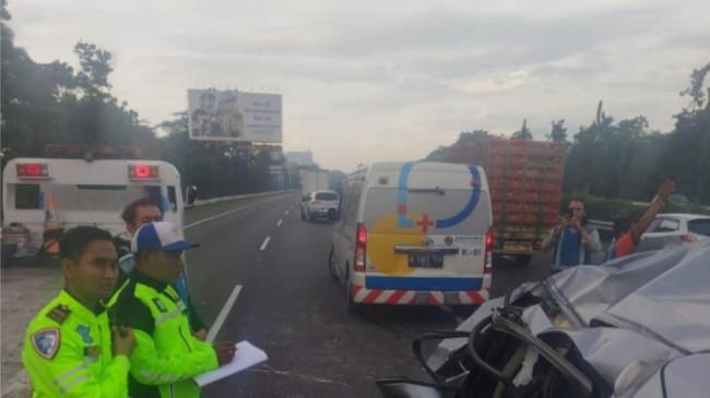 Honda H-RV Kecelakaan di Km 34 Tol Jagorawi, Sopir Meninggal