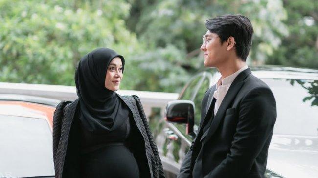 Lesti Kejora Punya Bayi Prematur, Rizky Billar Khawatir  Anak Ketiganya Lahir Tak Sesuai HPL